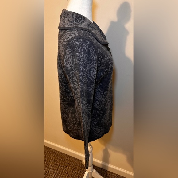 Pendleton Petite Women’s 100% Merino Paisley Wool Cardigan Size Medium - Picture 3 of 6